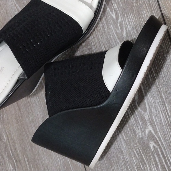 Calvin Klein black and white mesh open toe wedges. Size 10 - Picture 4 of 12